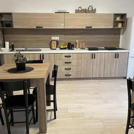 Bela * Negotin