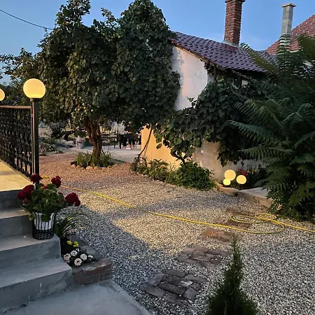 Bela Villa *